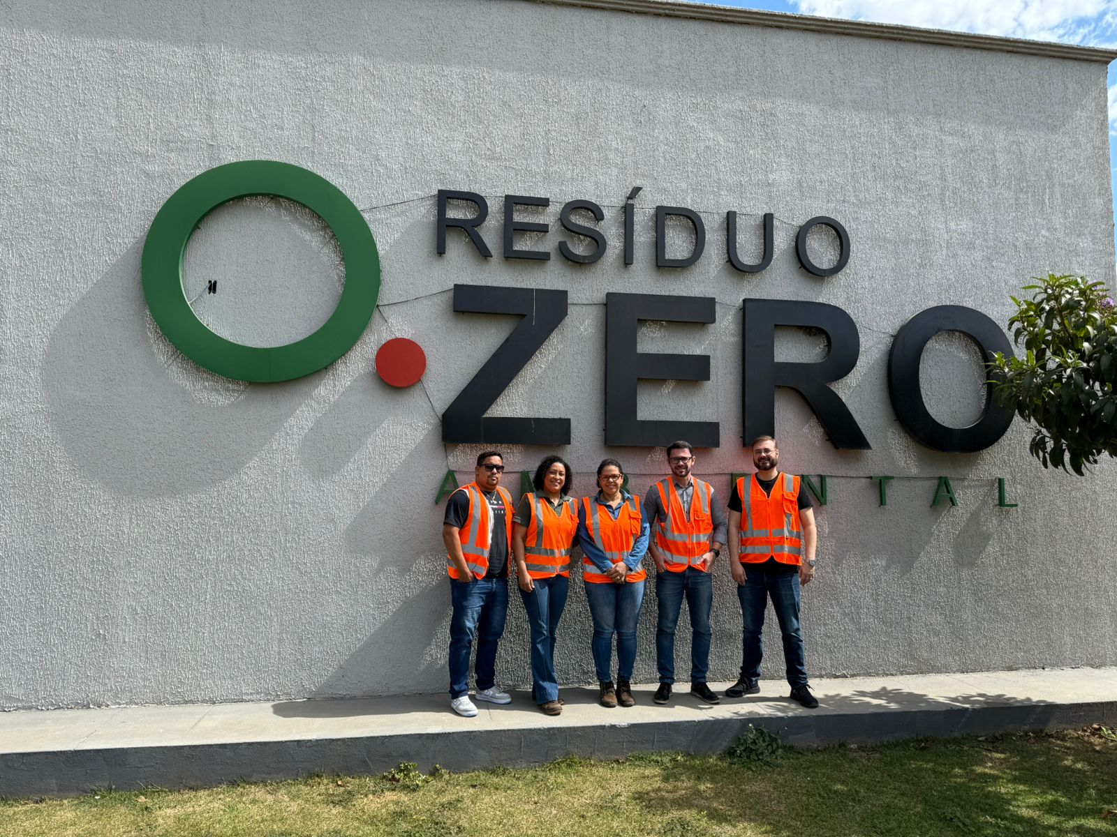 Equipe da Secretaria de Meio Ambiente de Uruaçu realiza visita técnica