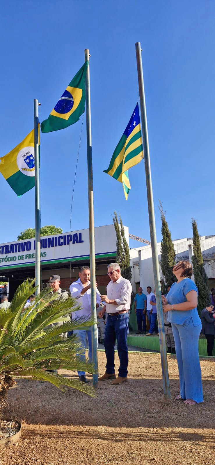 Desfile cívico antecipa comemorações do 7 de Setembro em Uruaçu